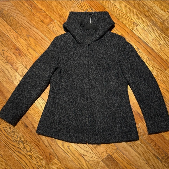 Women's Charcoal Gray Bouclé Classic Chic Jackie O Hooded Sport Coat - Picture 6 of 7